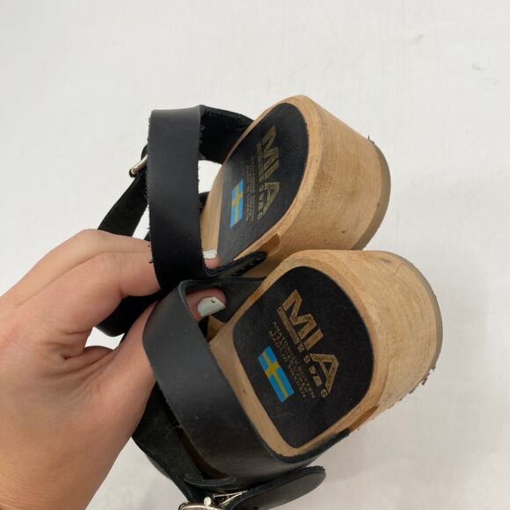 MIA black leather‎ Swedish Clogs - Picture 4 of 5